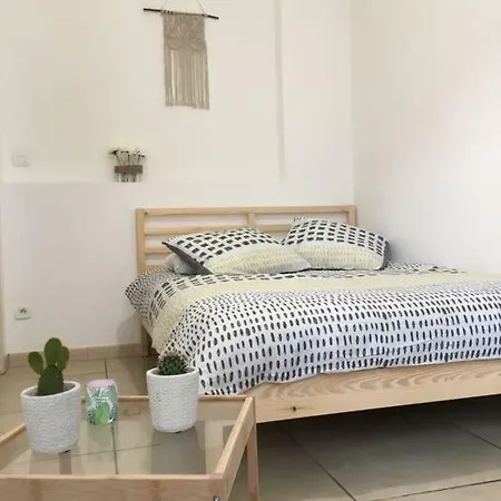 Chez Sandra&patrice Apartamento Narbona